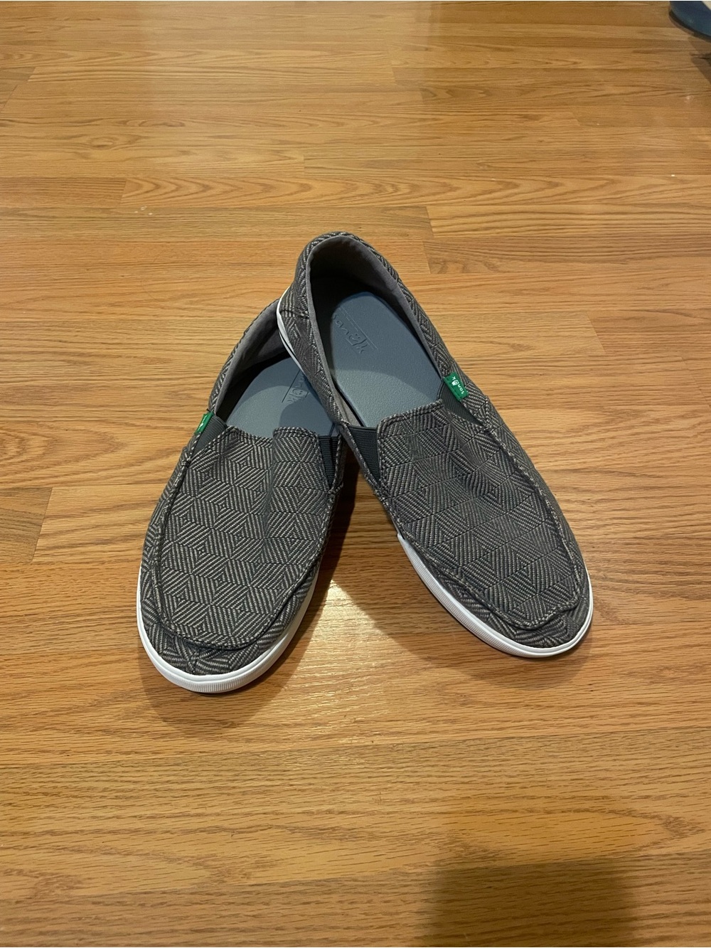 Men's Sanuk Slip-On Casual Shoes in Charcoal Brown
